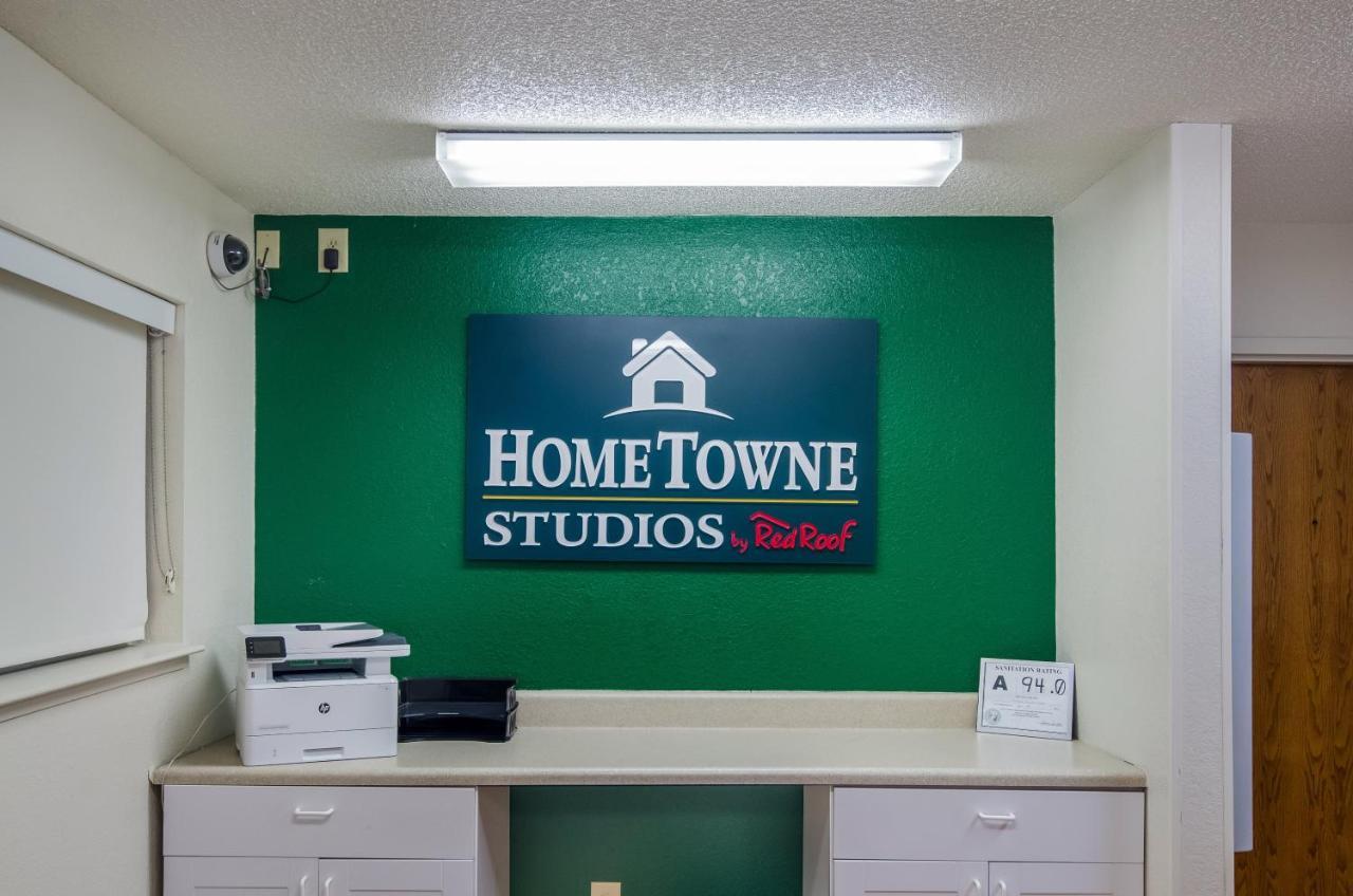 Hometowne Studios By Red Roof Winston-Salem - University Pkwy Exterior photo